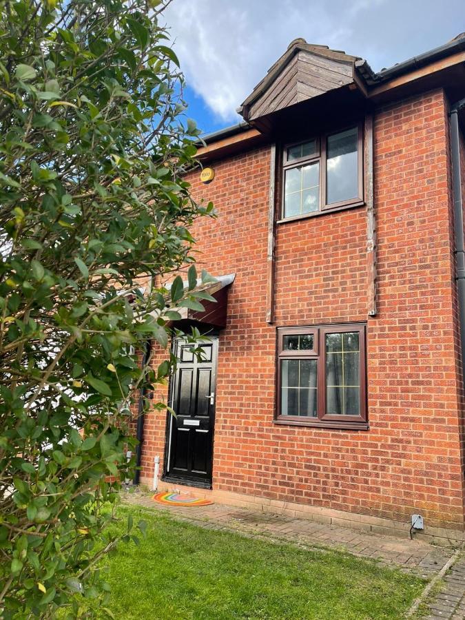 Lakeside View 2 Bedroom House Birmingham Extérieur photo
